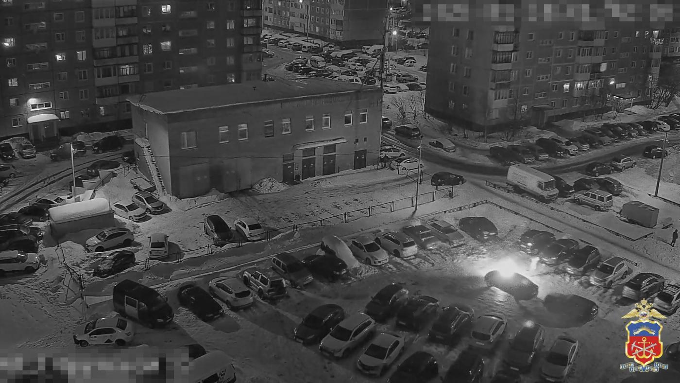 Два автомобильных пиромана задержаны в Мурманске