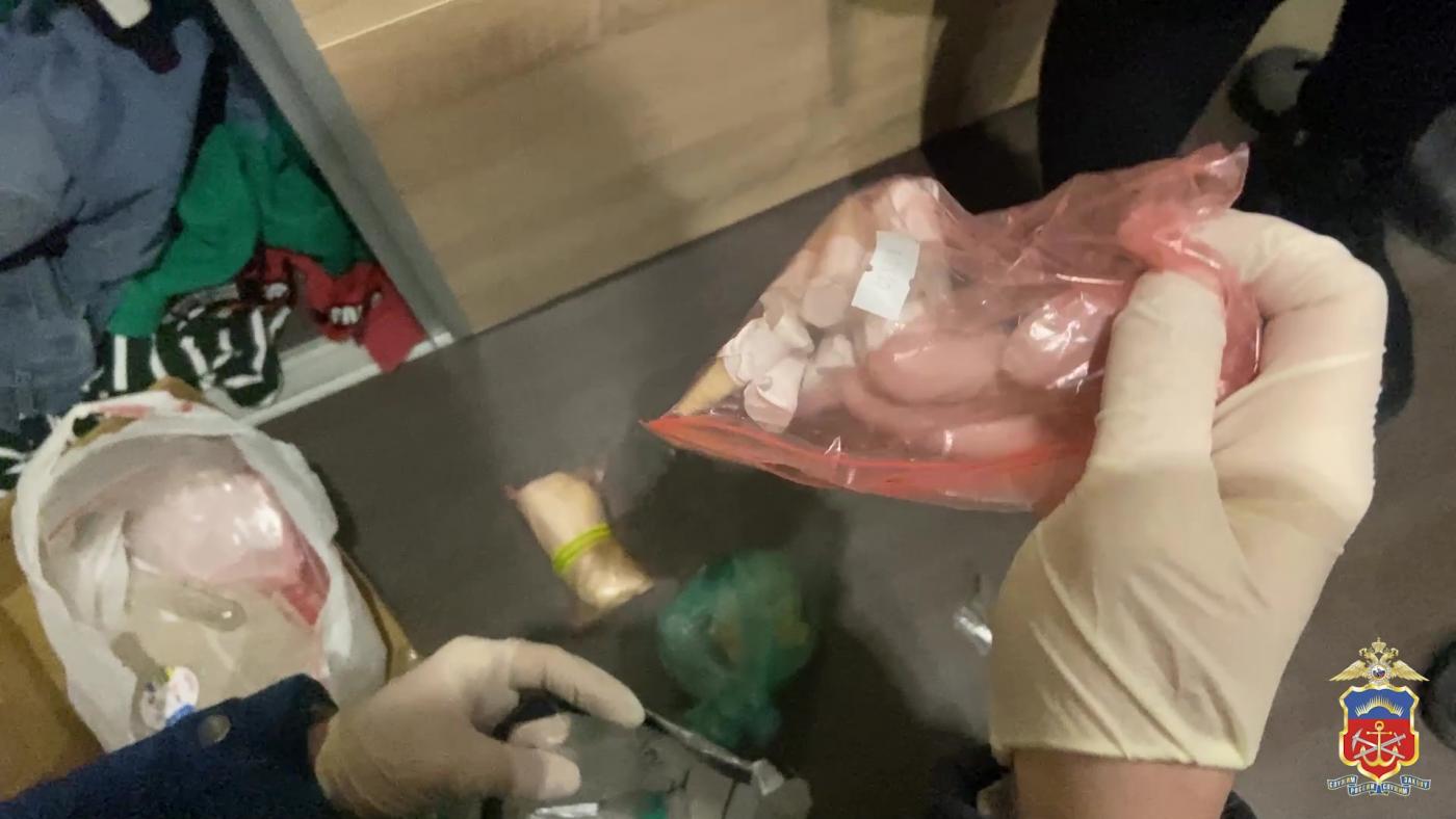Полицейские нарушили планы несостоявшихся наркодилеров в Кольском районе