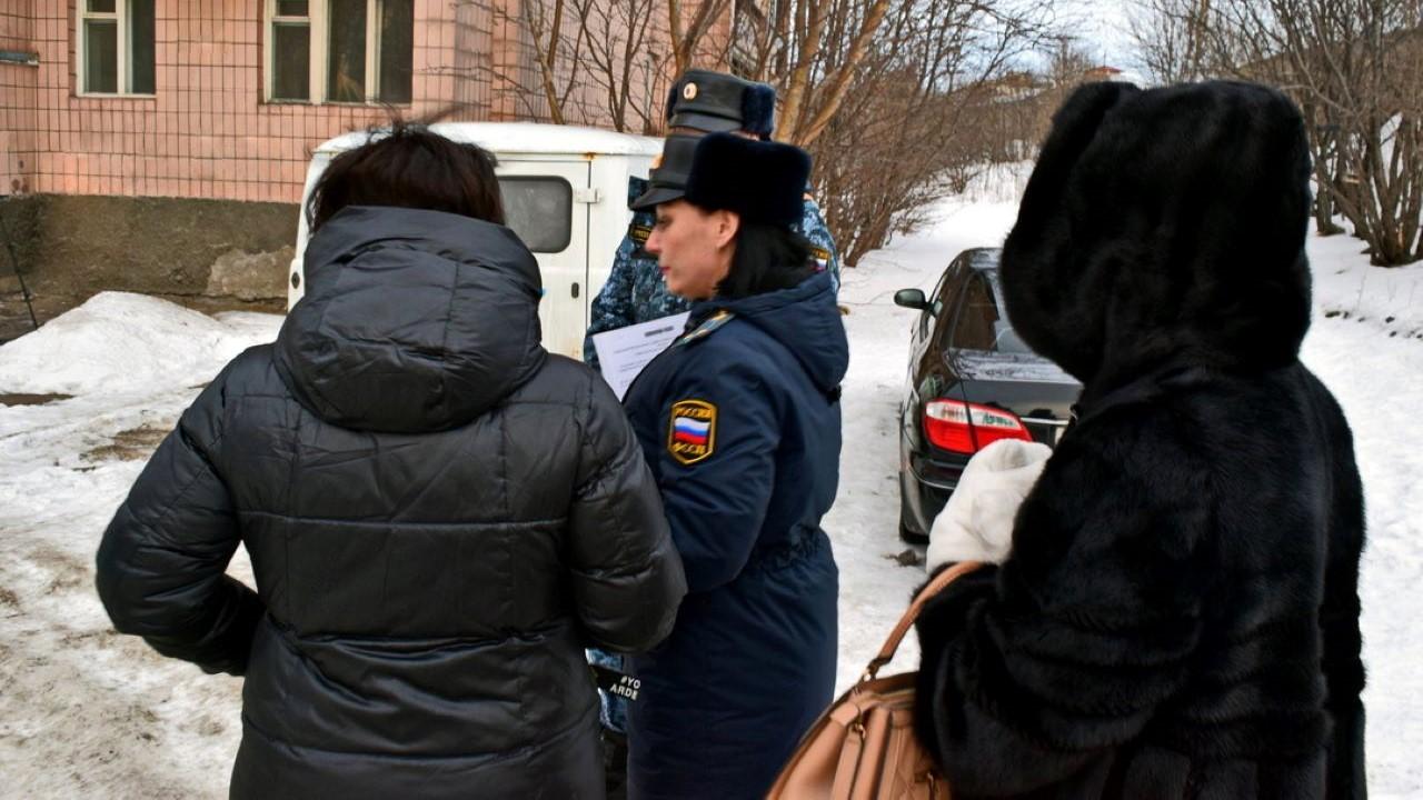 Судебный пристав побудил организацию в Апатитах отремонтировать участок наружного теплоснабжения