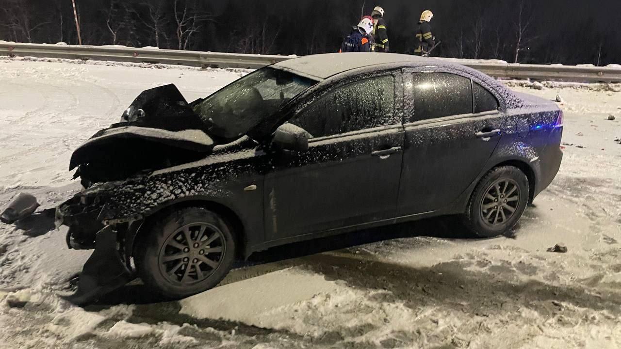 Два человека погибли в ДТП на подъезде к аэропорту Мурманск