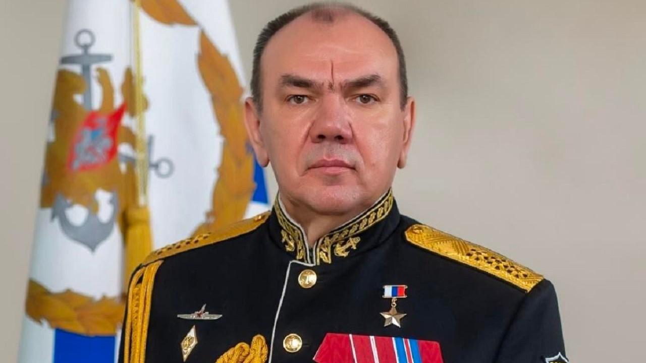 Главнокомандующий ВМФ Александр Моисеев поздравил моряков-подводников с праздником