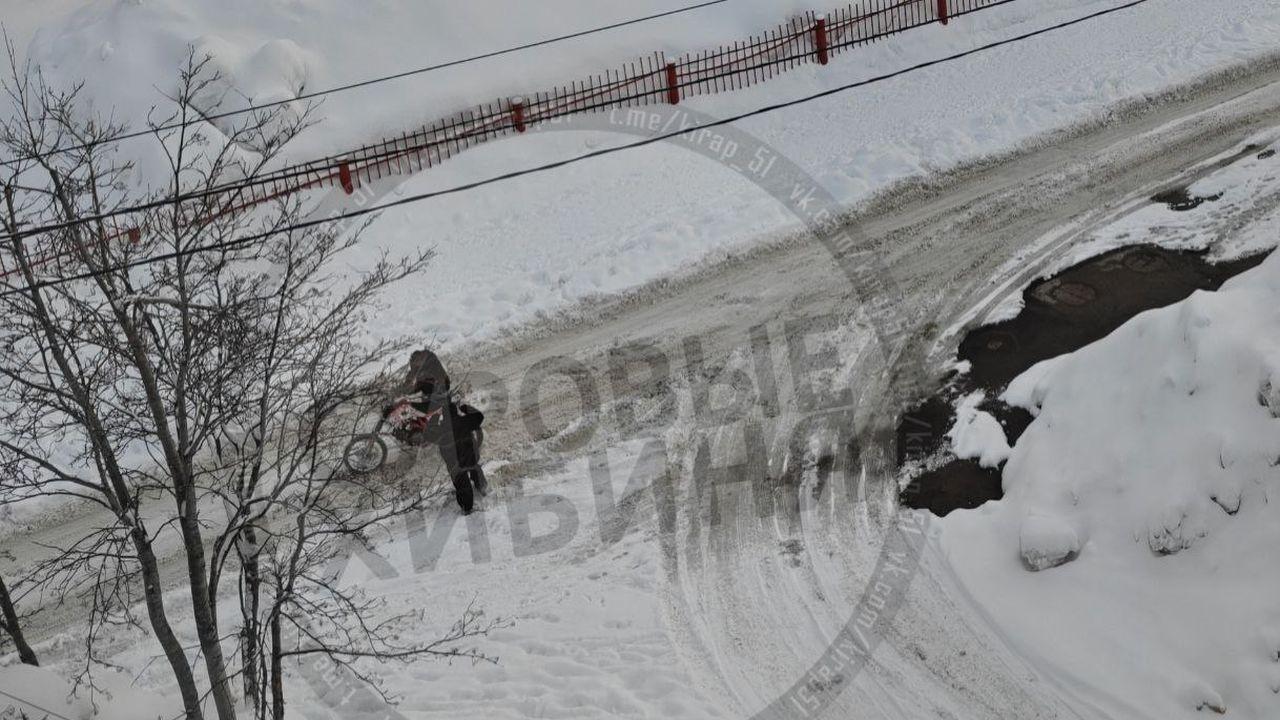 Госавтоинспекция вычислила несовершеннолетнего "байкера" в Апатитах