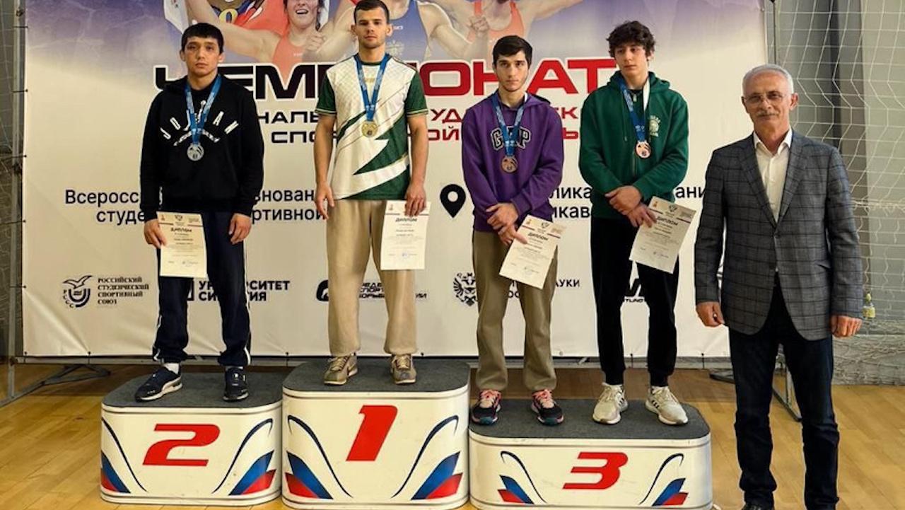 Мурманчанин Михаил Шелякин одержал победу в Чемпионате Национальной студенческой лиги спортивной борьбы