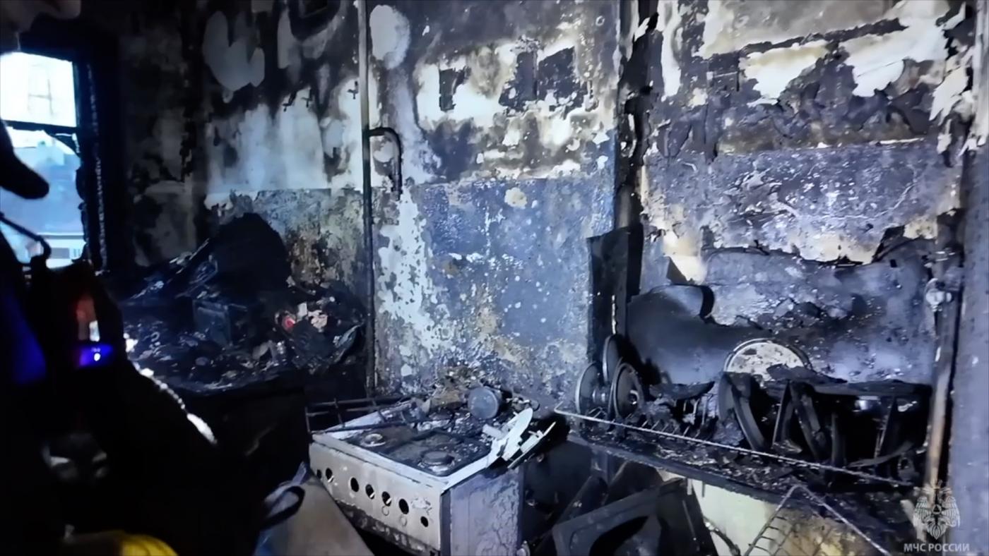 Один человек погиб в результате пожара на Ломоносова в Мурманске