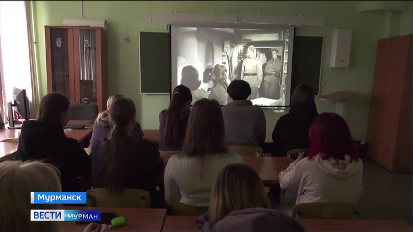 К всероссийской акции &quot;Свеча памяти&quot; присоединился Мурманский медколледж