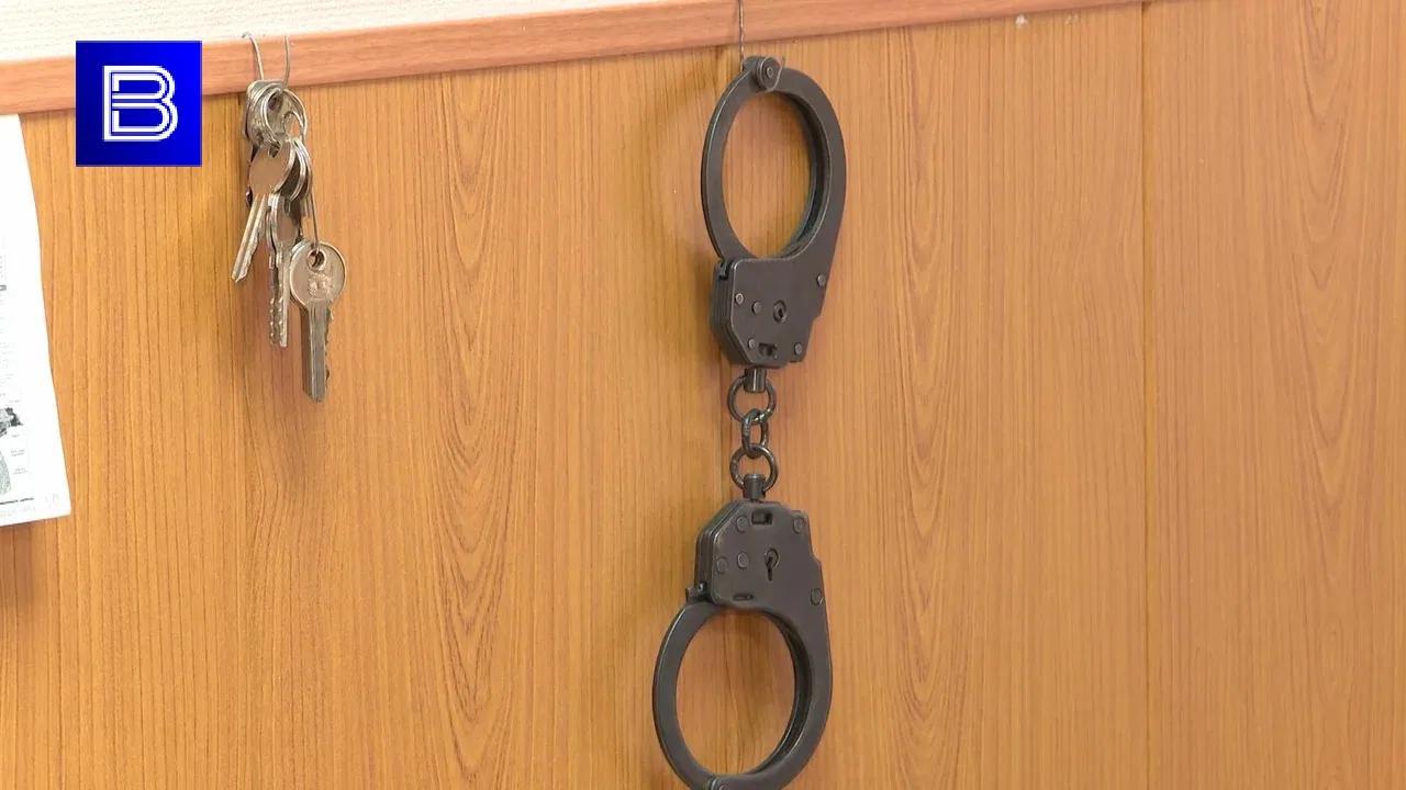 В Ленинском округе Мурманска полицейские задержали северянина с наркотиками