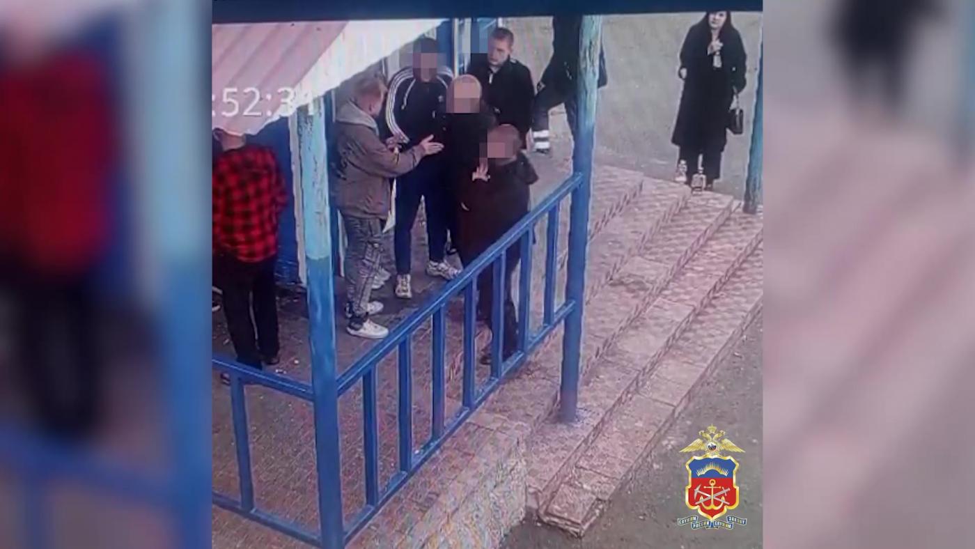 Ночной отдых в кафе закончился для ковдорчанина переломом челюсти