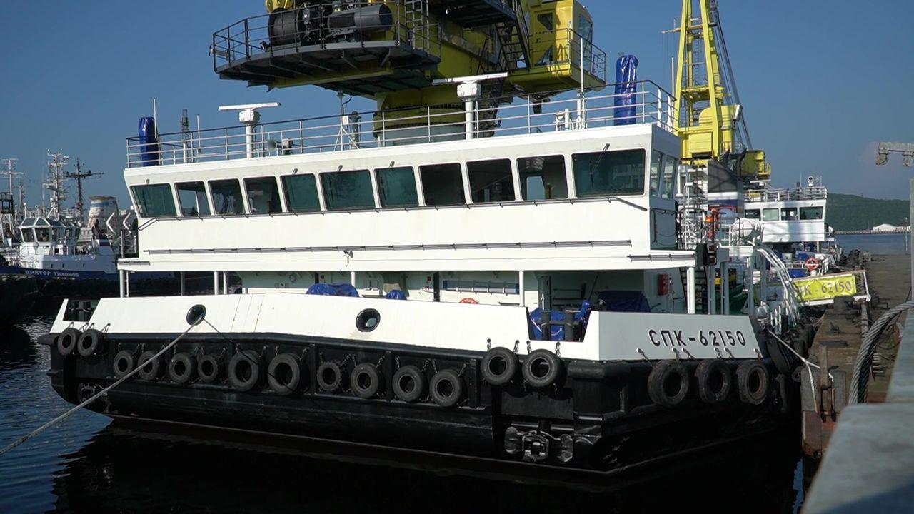 Северный флот пополнился новым морским самоходным краном