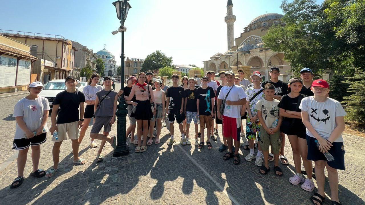 На Черном море в 2025 году отдохнут более 4 тысяч детей из Мурманской области
