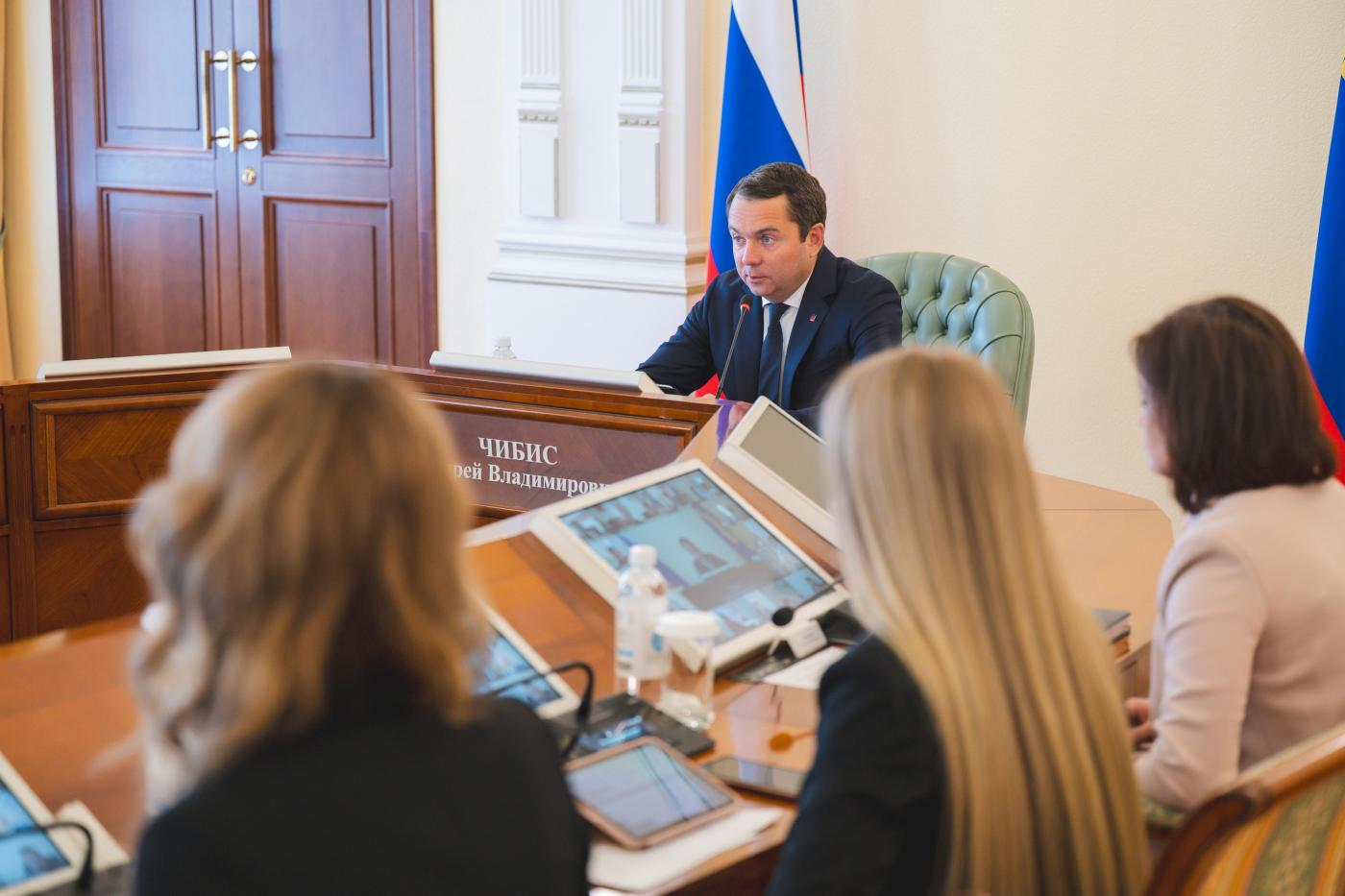 Андрей Чибис: в 2025 году в Мурманской области отремонтируют 1500 подъездов 