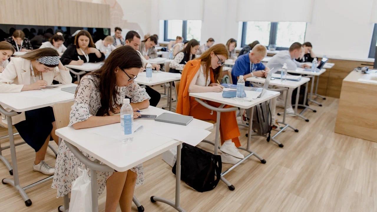 Более тысячи заявок от Мурманской области поступило на участие в проекте "Флагманы образования"