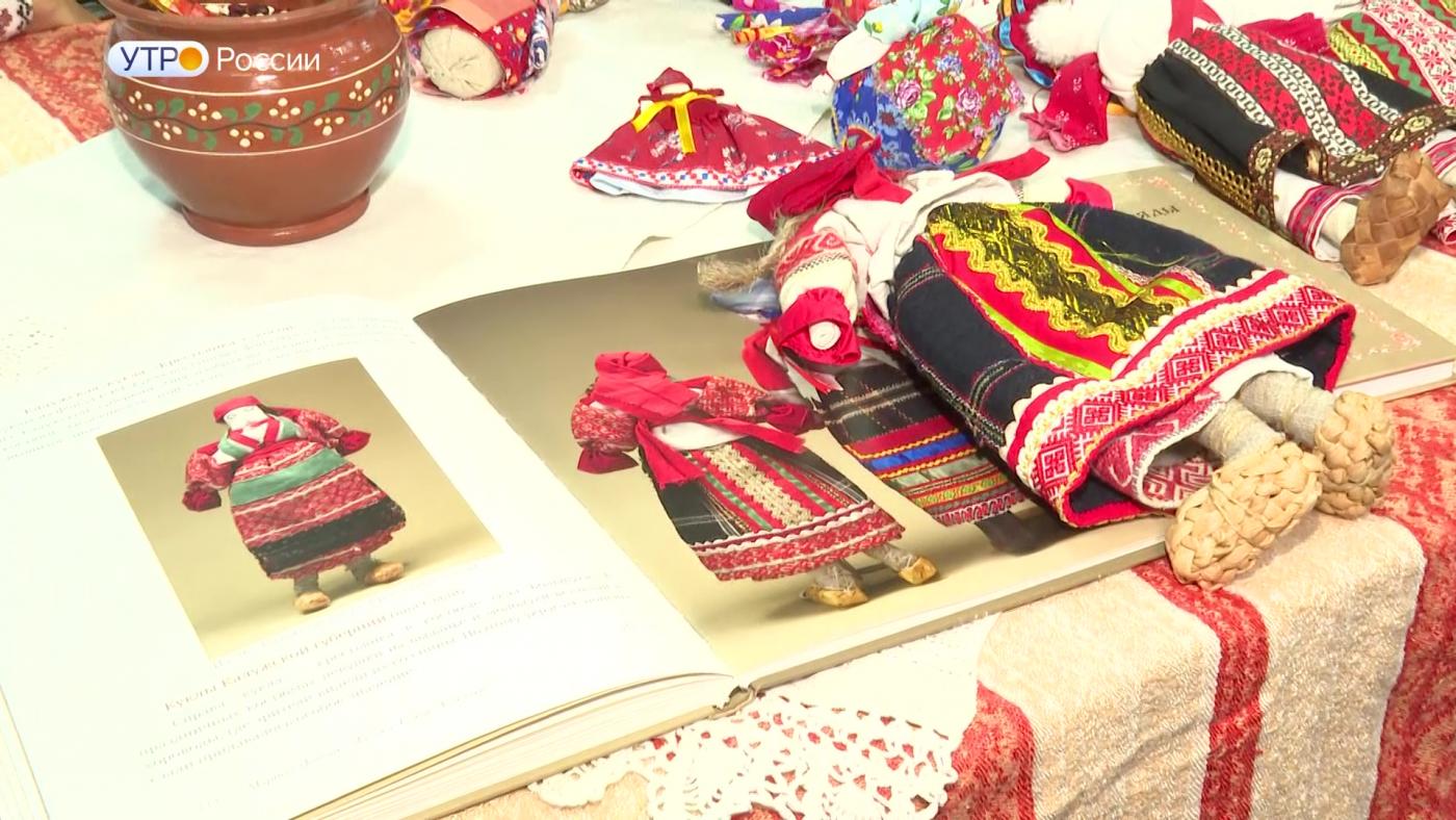 "Утро России": Ольга Благова о секретах русских поясов, женских занятиях и создании куклы филипповки