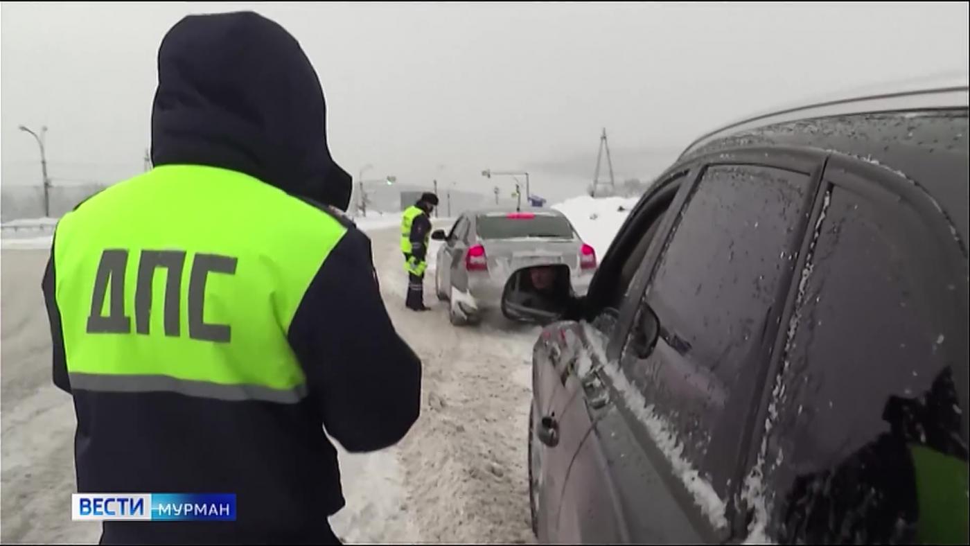 Двойная ответственность: в Мурманской области проходит мероприятие &quot;Ребенок – главный пассажир&quot;