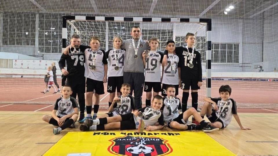 В Мурманске завершилось первенство региона по футболу среди ребят до 12 лет