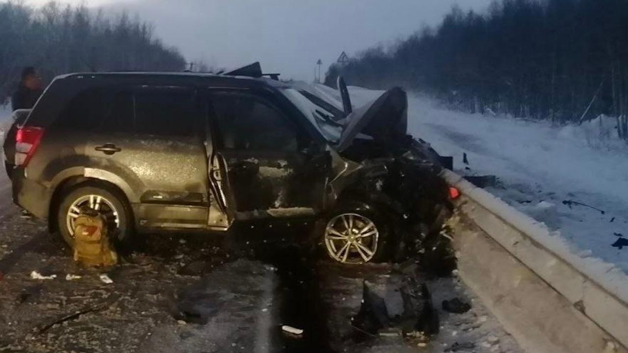 Два пассажира Renault погибли в ДТП в Кольском округе