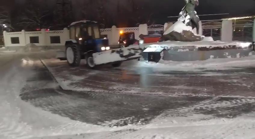 За сутки из Мурманска вывезли 1 620 кубометров снега