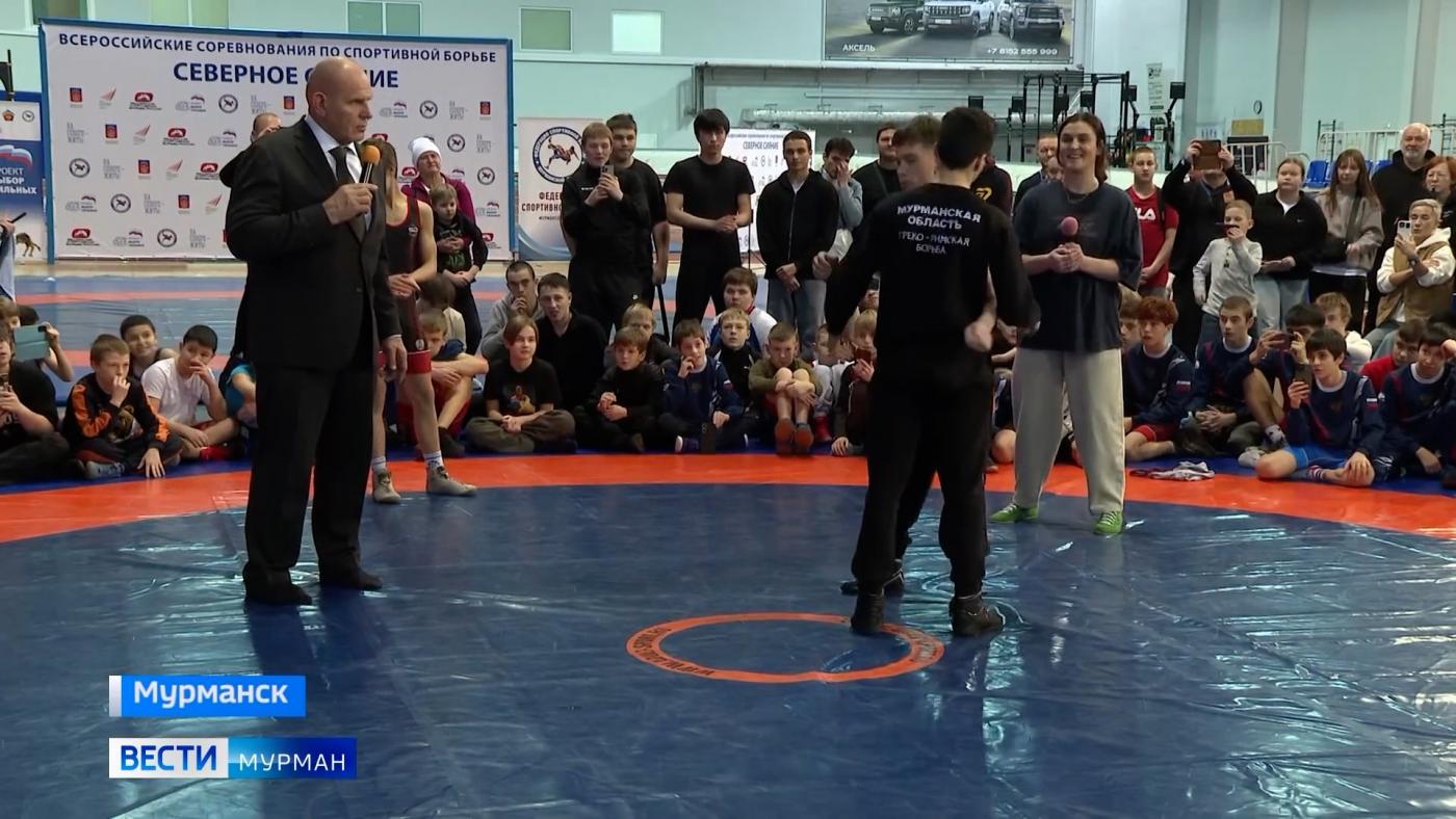 Легендарные спортсмены Александр Карелин и Наталья Воробьева провели мастер-класс для воспитанников заполярных спортшкол