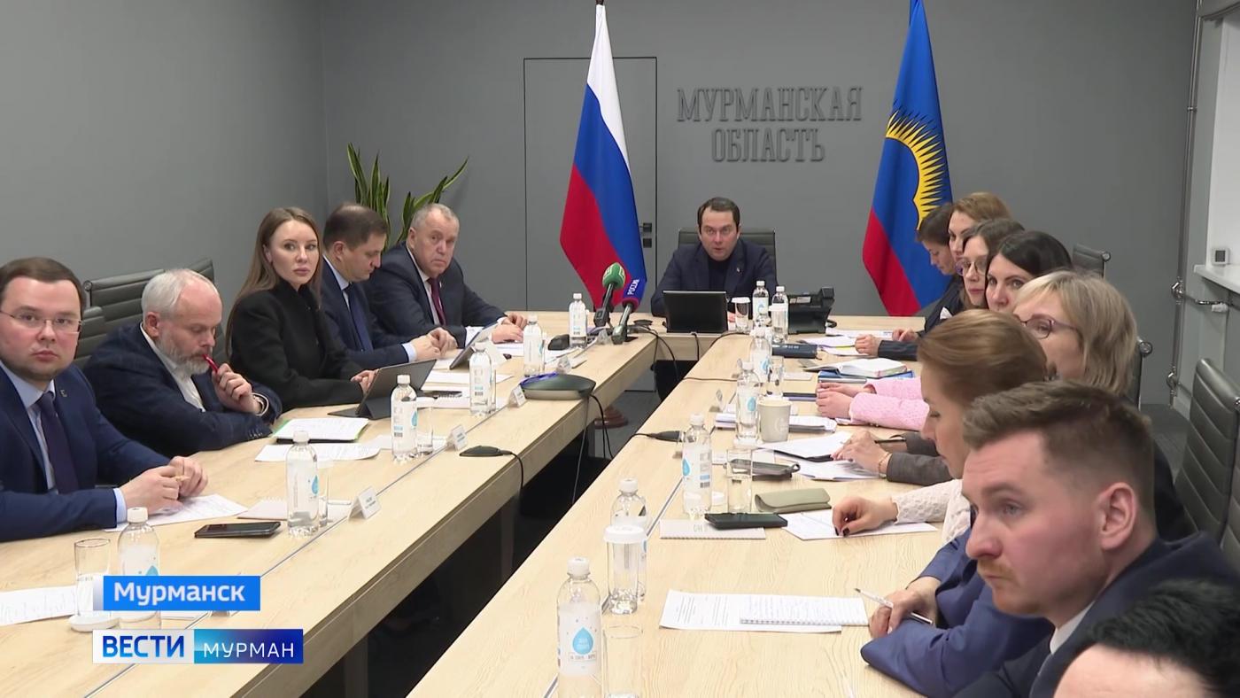 Единовременную губернаторскую выплату к Новому году получат 60 тысяч бюджетников Мурманской области