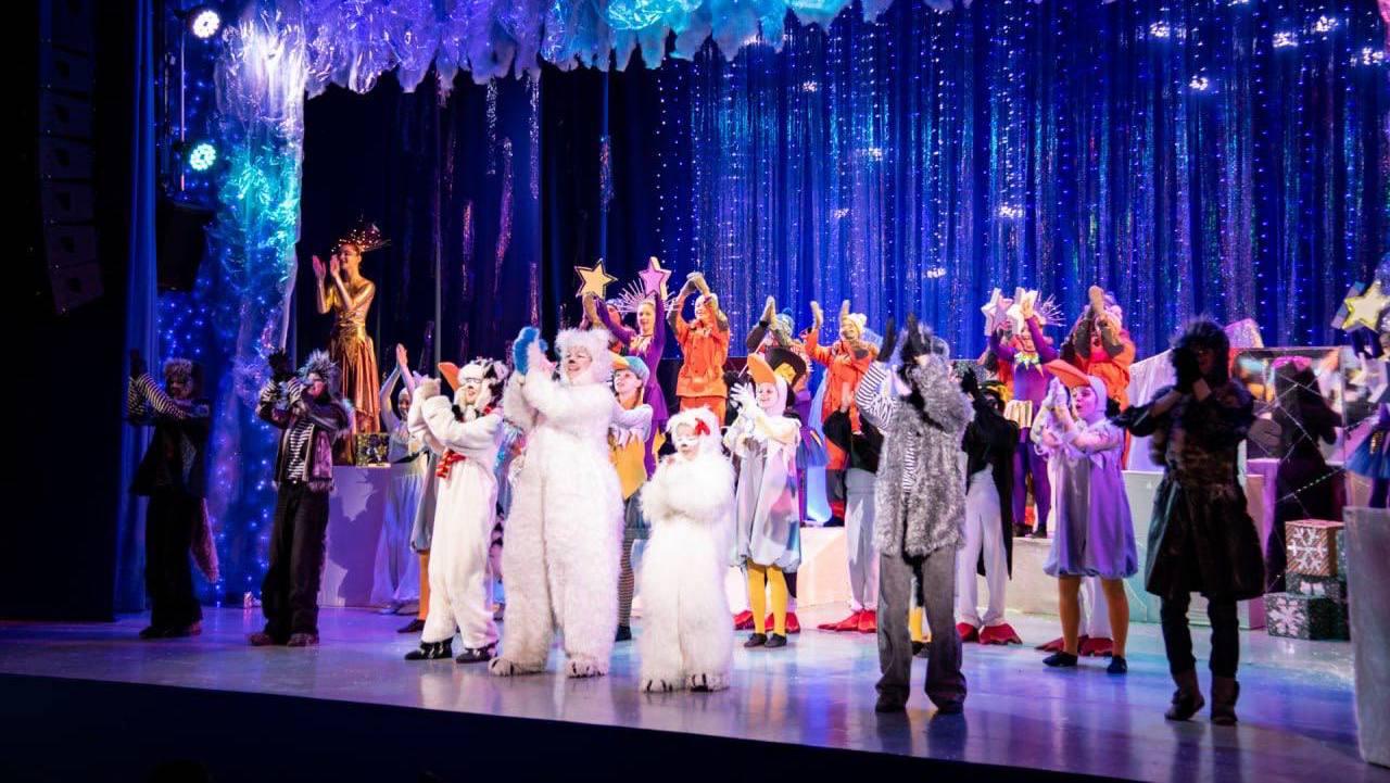 Артисты мурманских театров подарят новогодний праздник детям из отдаленных муниципалитетов