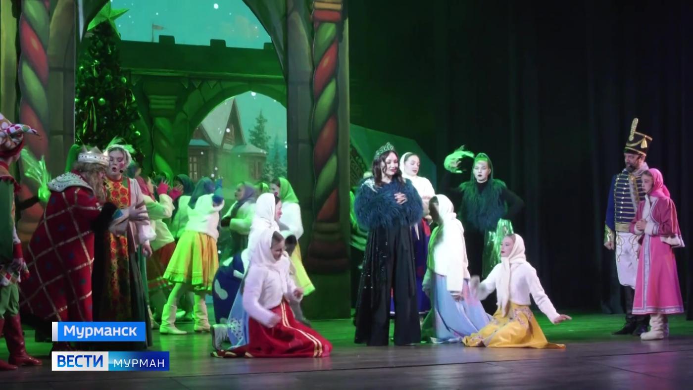 "Профсоюз &ndash; детям": 500 юных северян стали участниками праздничных представлений в Мурманске
