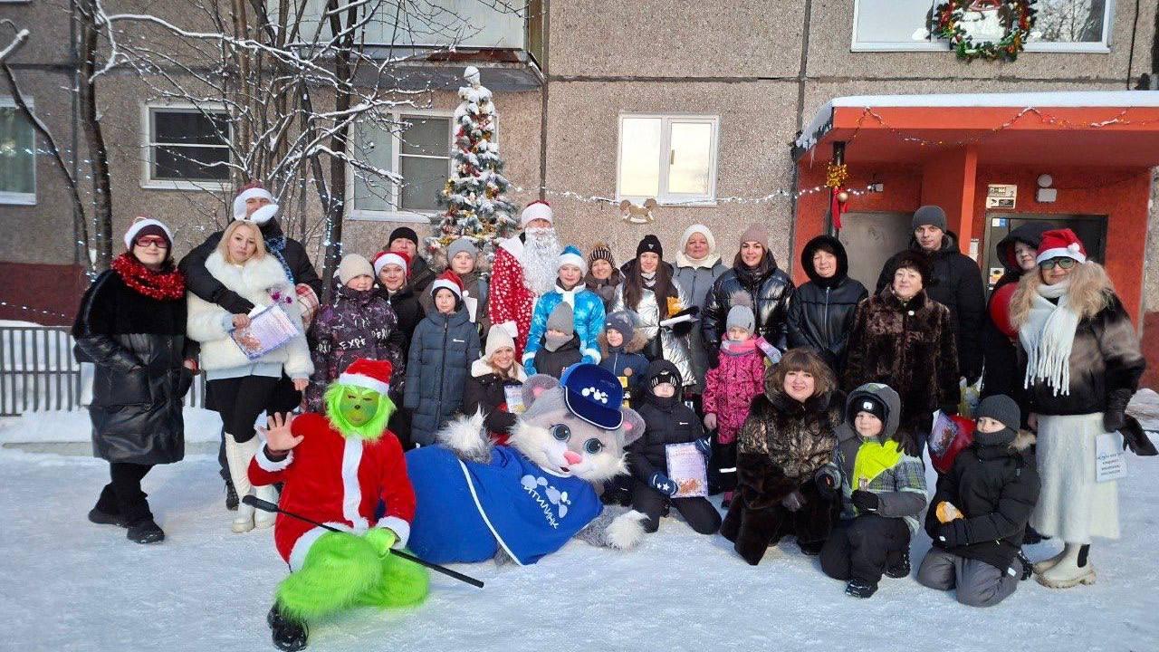 В Мурманске определили победителей муниципального этапа конкурса на лучшее оформление двора