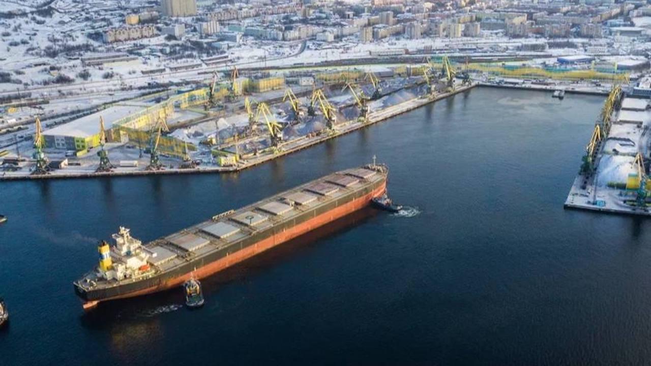 В Мурманском морском торговом порту и балкерном терминале восстановили электроснабжение